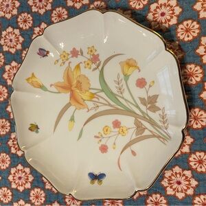 Vintage Shaddy Mino China Decorative Floral Porcelain Plate with Gold Trim